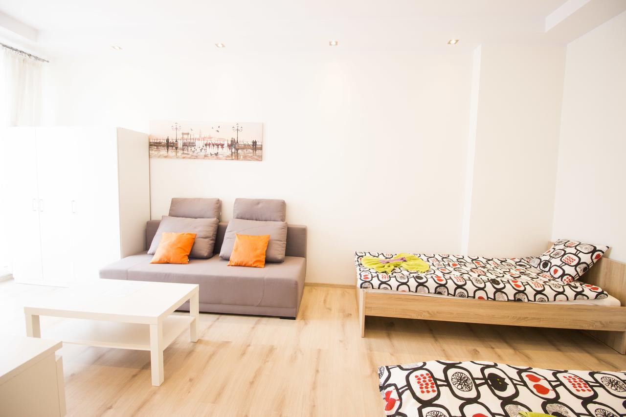 Wroclove Apartments Self Check-In วรอตซวาฟ ภายนอก รูปภาพ