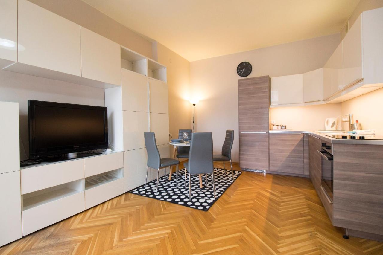 Wroclove Apartments Self Check-In วรอตซวาฟ ภายนอก รูปภาพ
