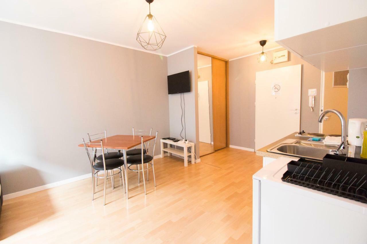 Wroclove Apartments Self Check-In วรอตซวาฟ ภายนอก รูปภาพ